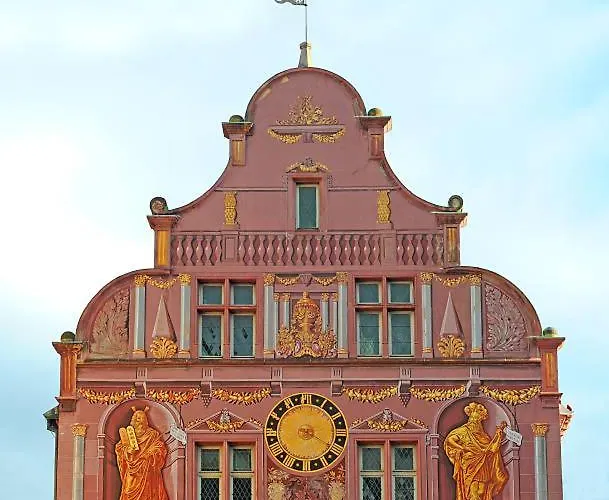 Petit 401 Apartment *